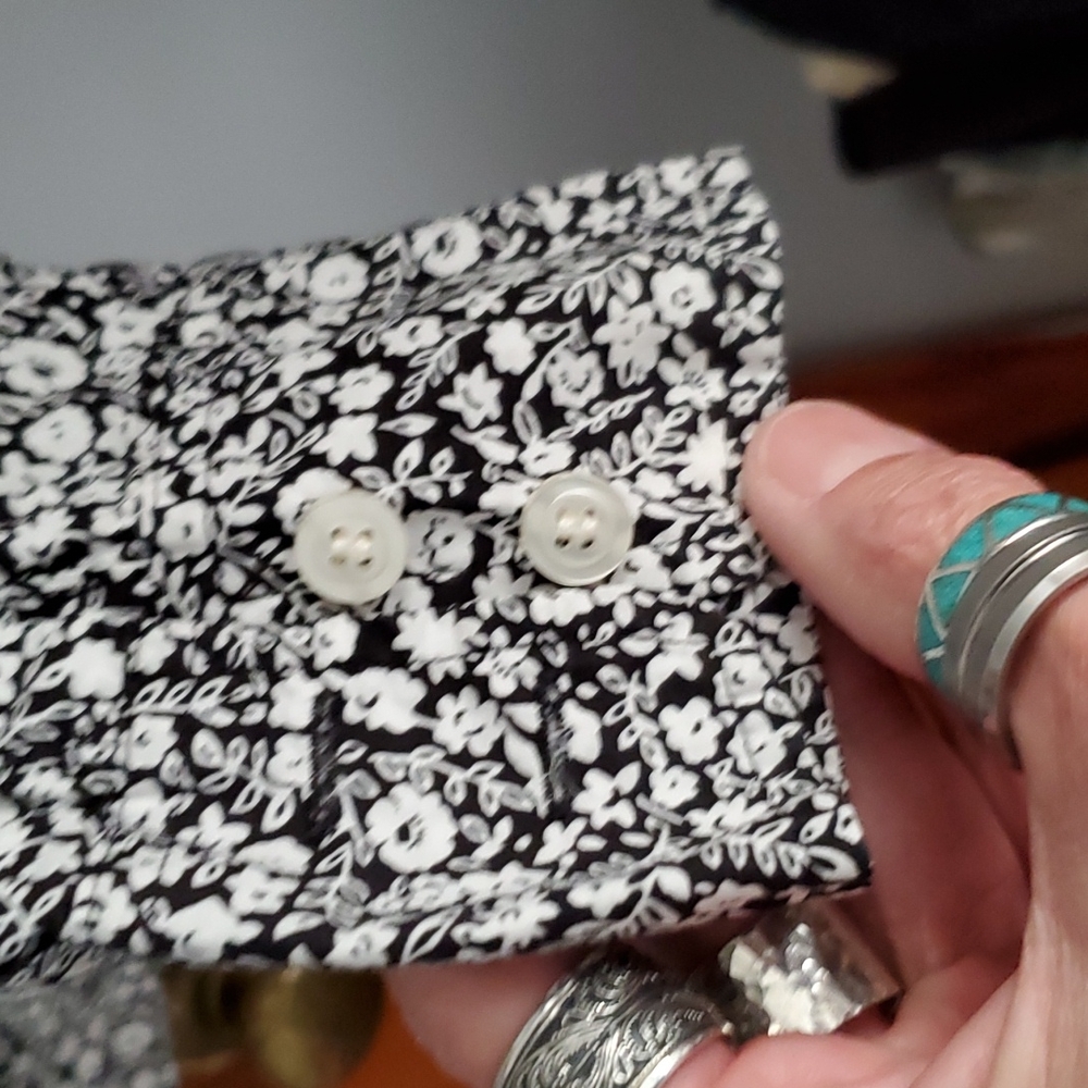 Blouse - Picture 4 of 5